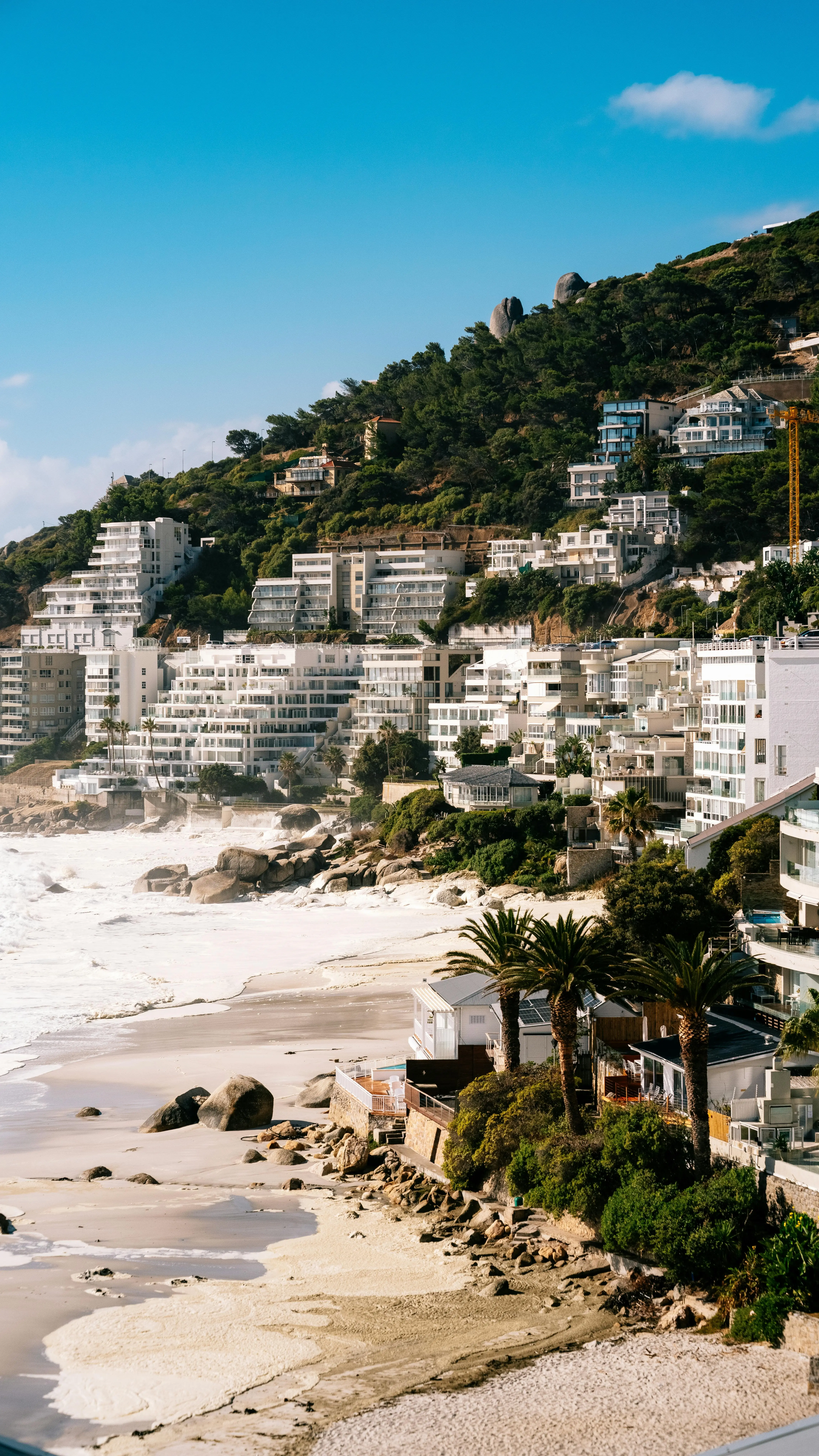 Levante Realty